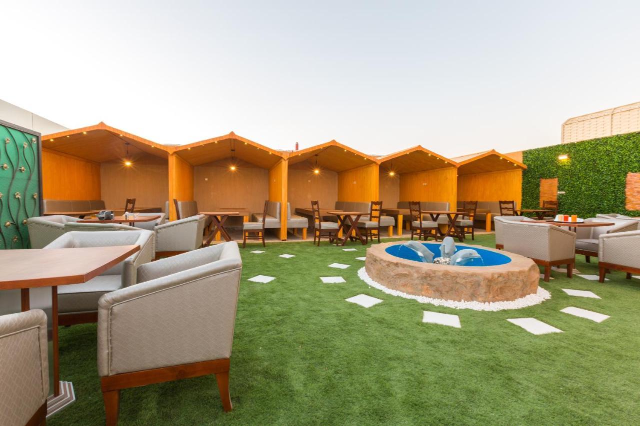 Luxury Hotel Apartments 塔布克 外观 照片