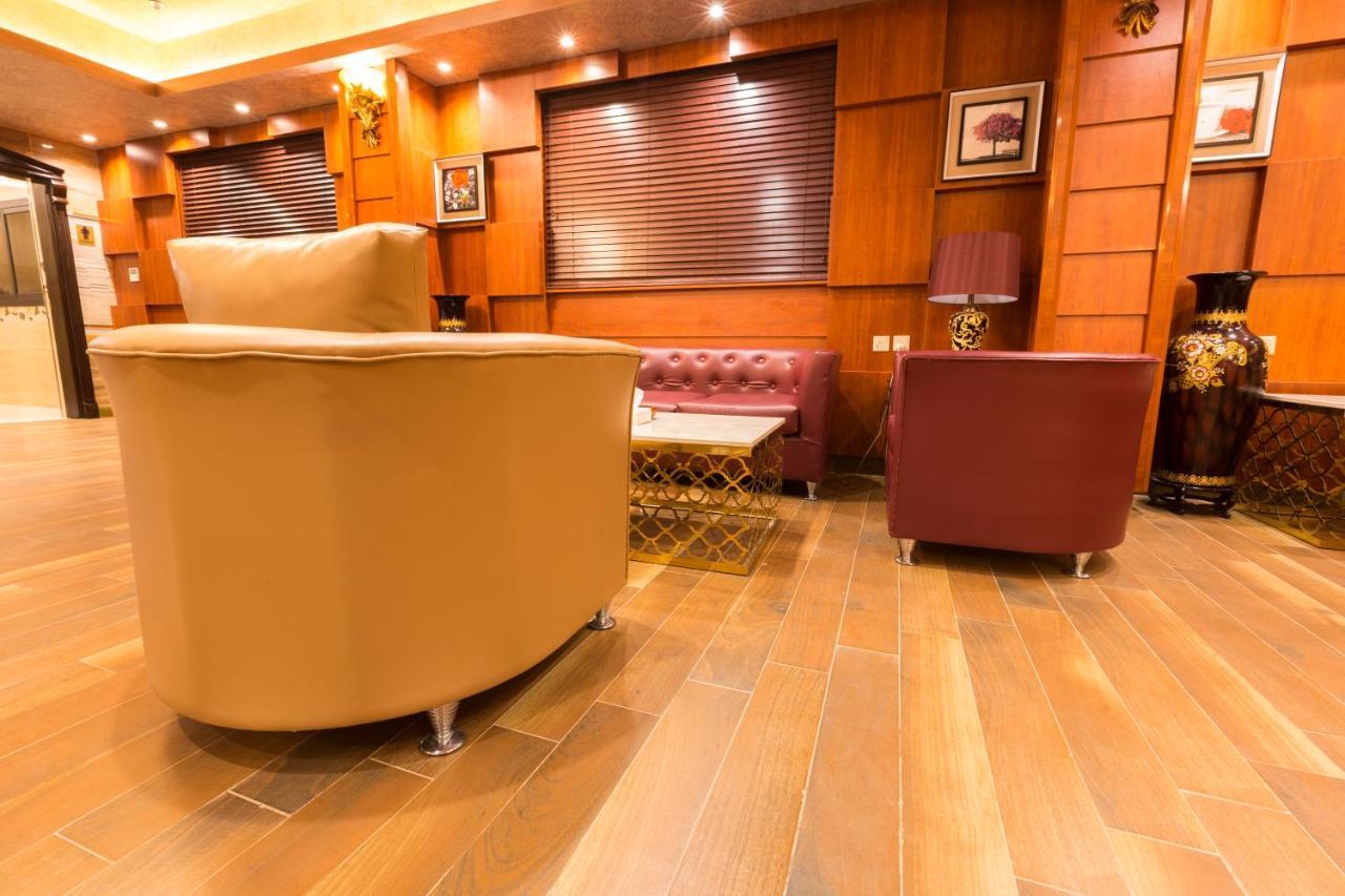Luxury Hotel Apartments 塔布克 外观 照片