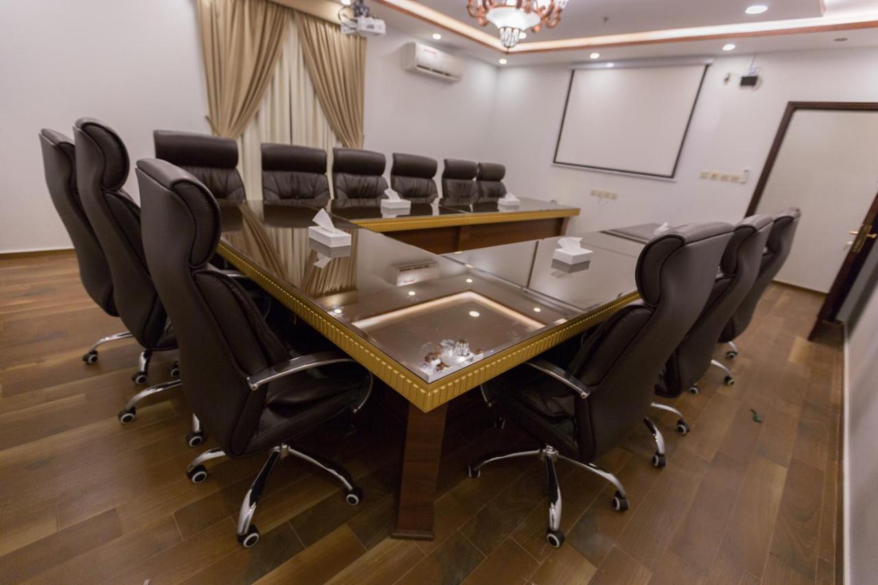 Luxury Hotel Apartments 塔布克 外观 照片