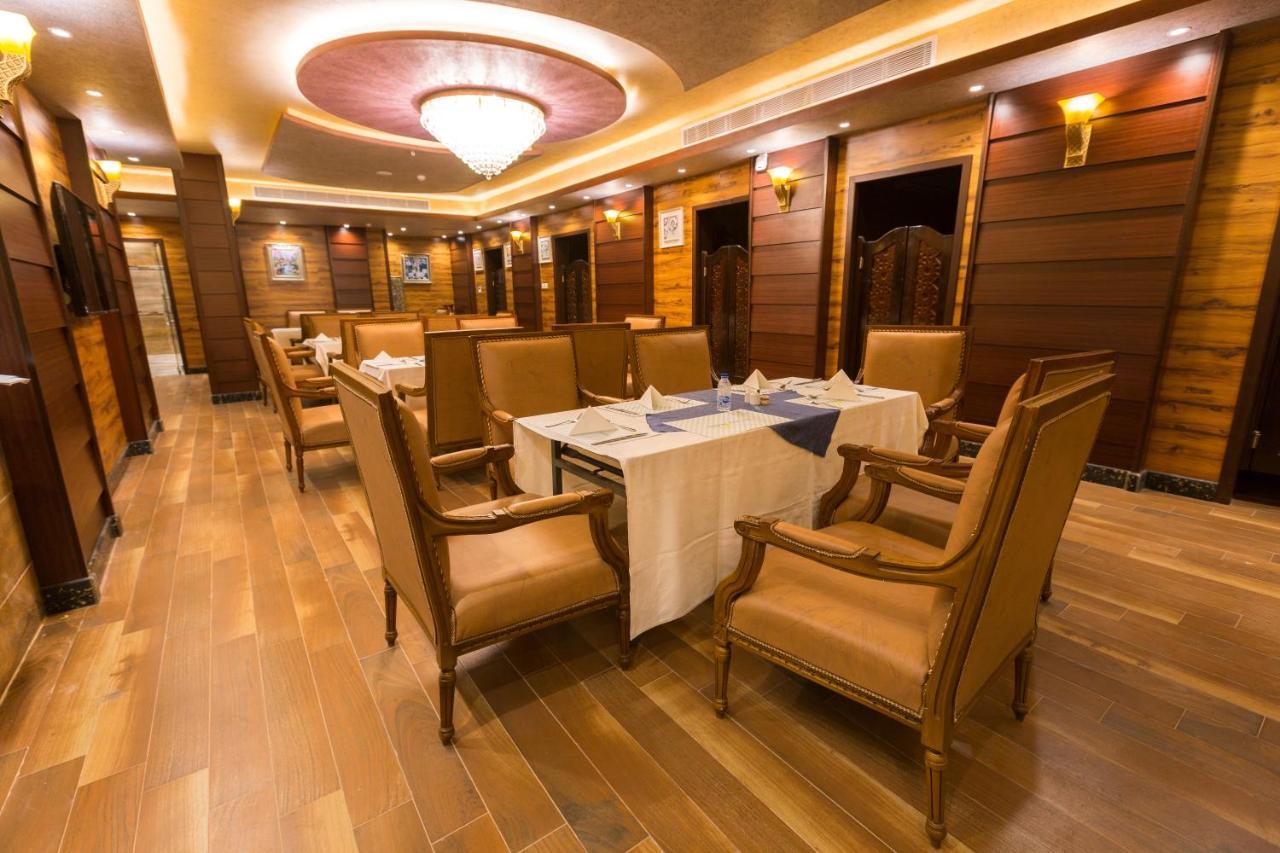 Luxury Hotel Apartments 塔布克 外观 照片