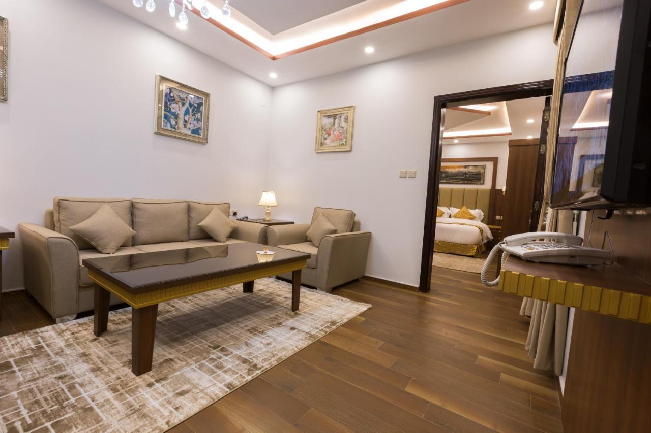 Luxury Hotel Apartments 塔布克 外观 照片