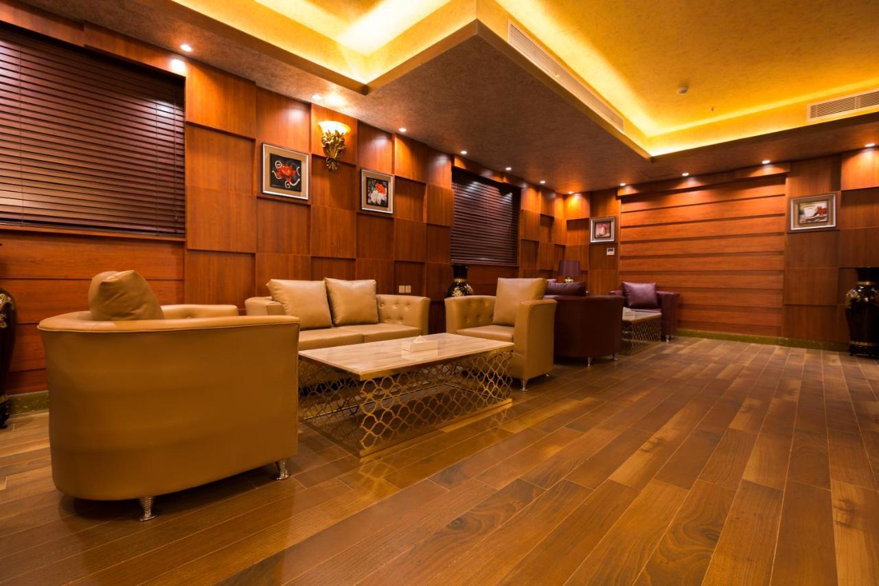 Luxury Hotel Apartments 塔布克 外观 照片