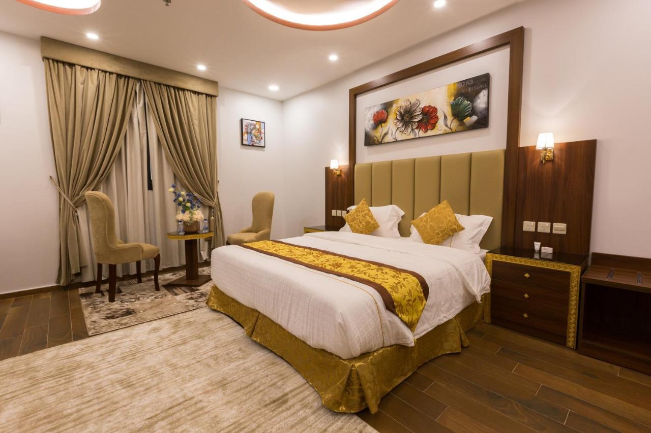 Luxury Hotel Apartments 塔布克 外观 照片