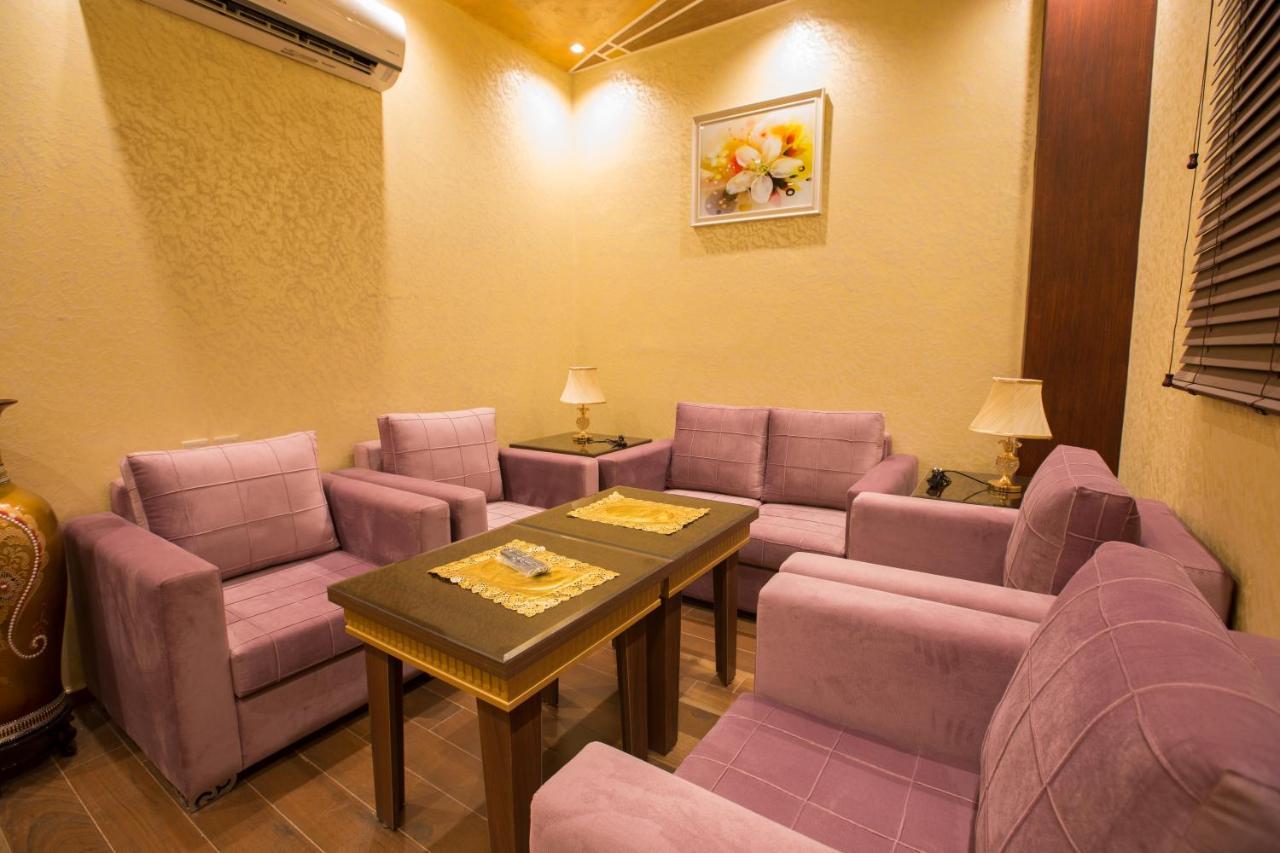Luxury Hotel Apartments 塔布克 外观 照片