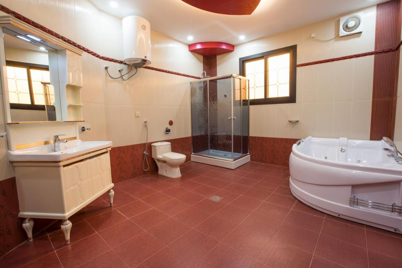 Luxury Hotel Apartments 塔布克 外观 照片